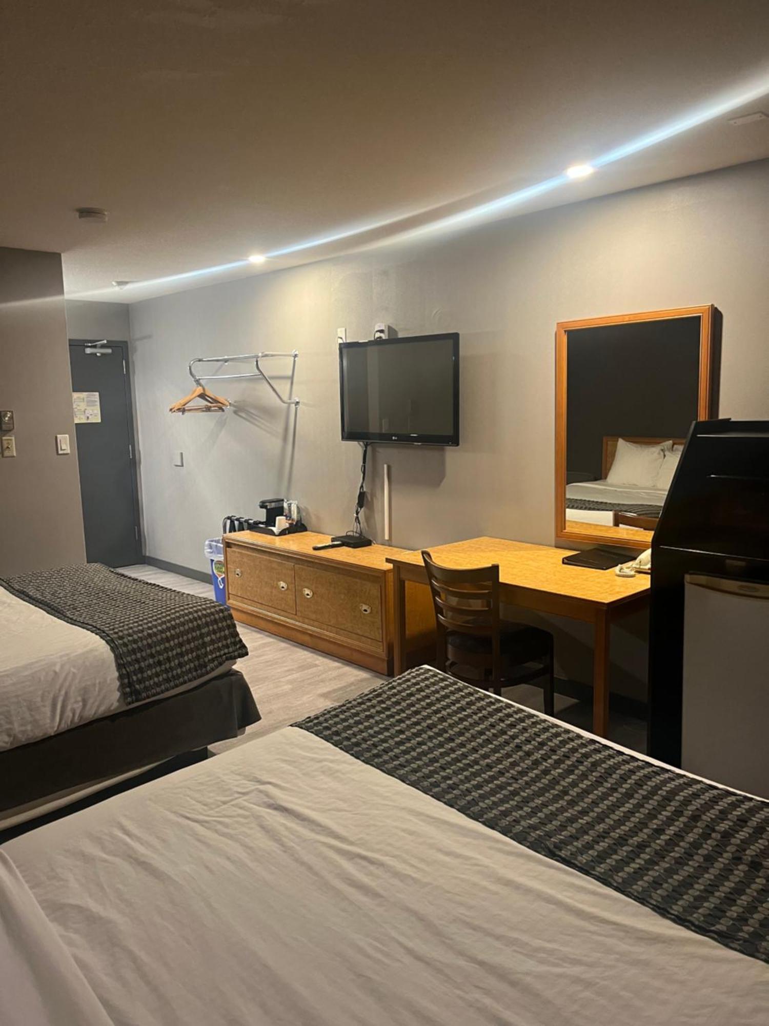 Travelodge By Wyndham Brandon Zewnętrze zdjęcie