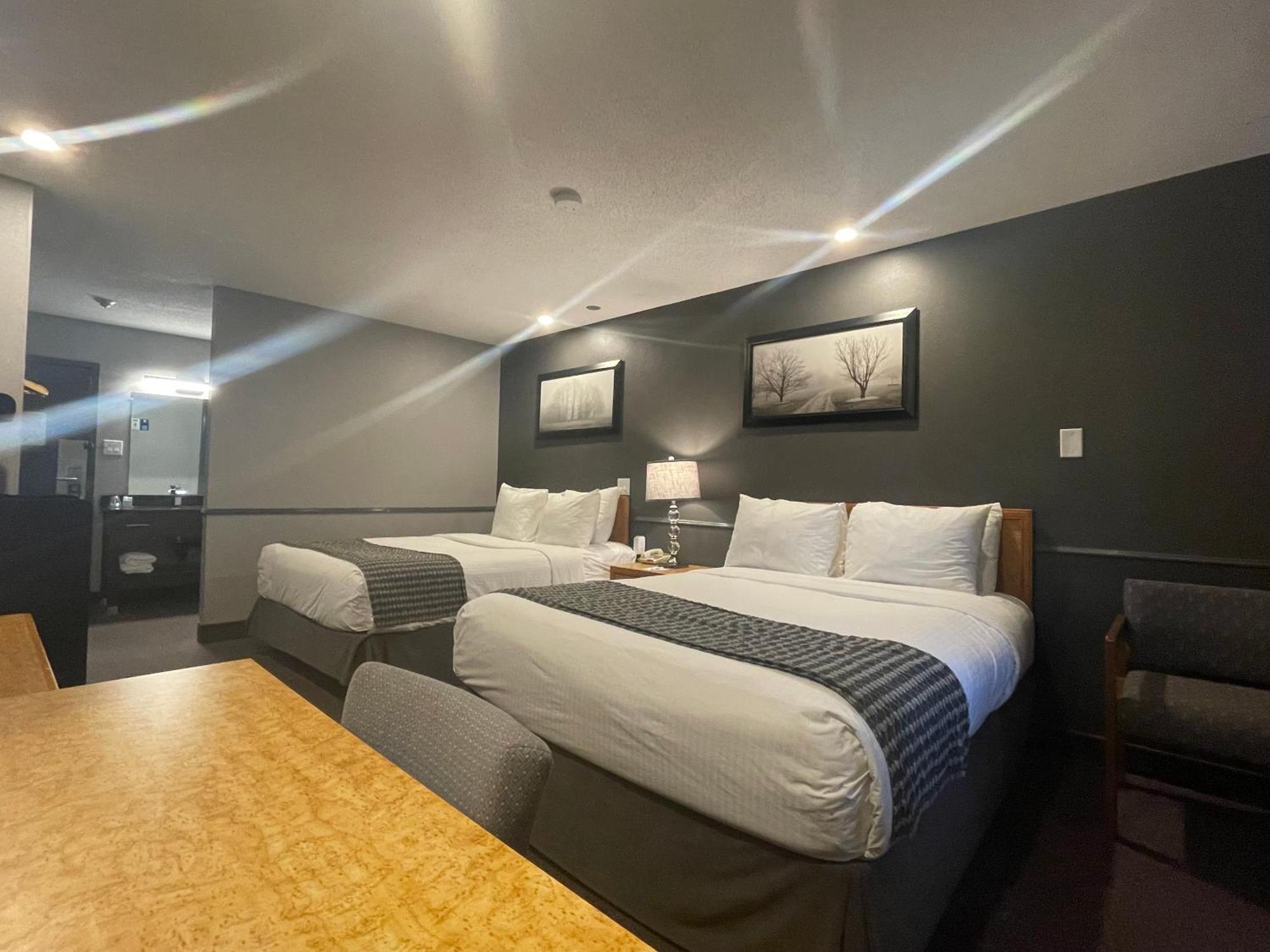 Travelodge By Wyndham Brandon Zewnętrze zdjęcie
