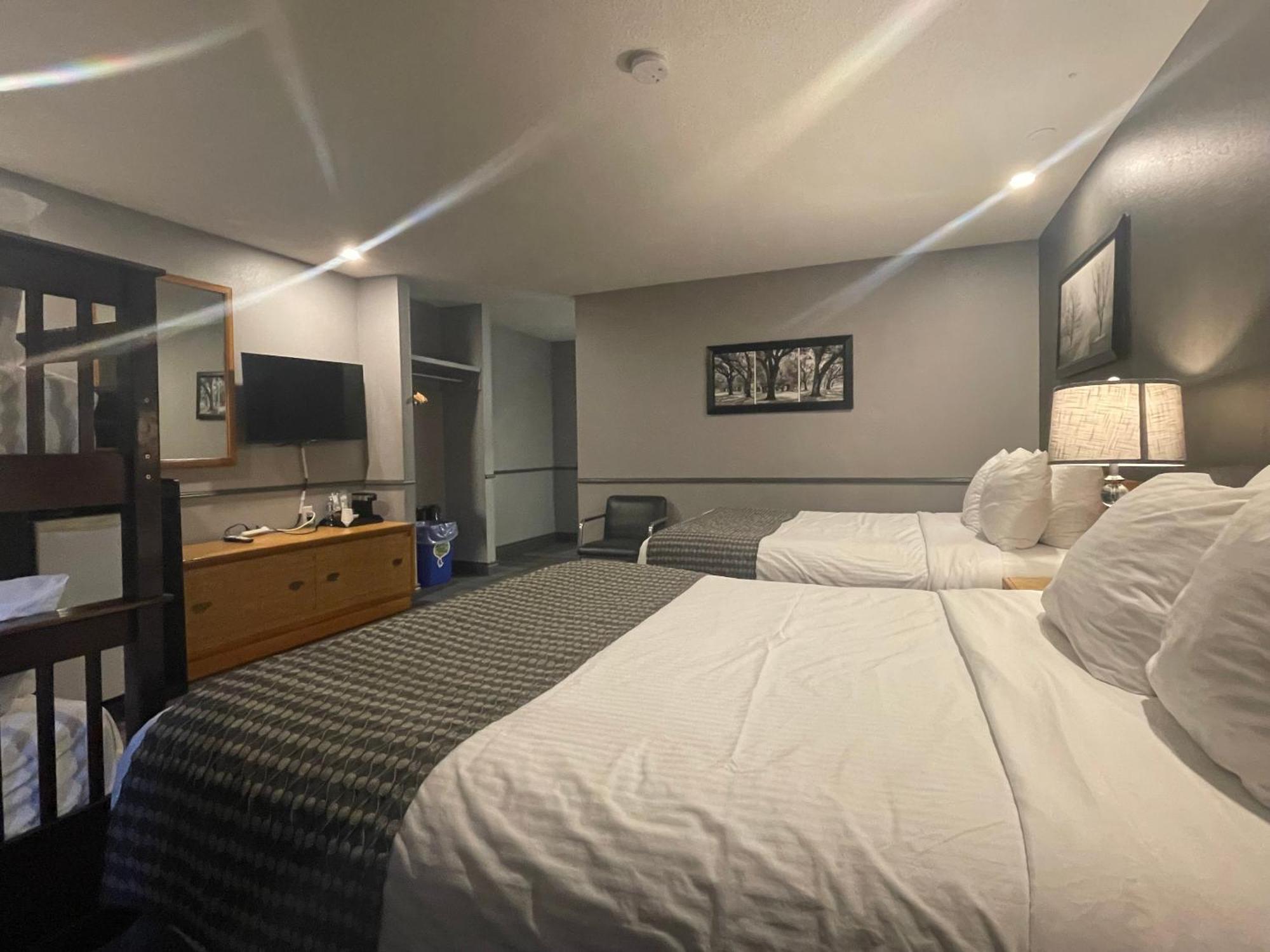 Travelodge By Wyndham Brandon Zewnętrze zdjęcie
